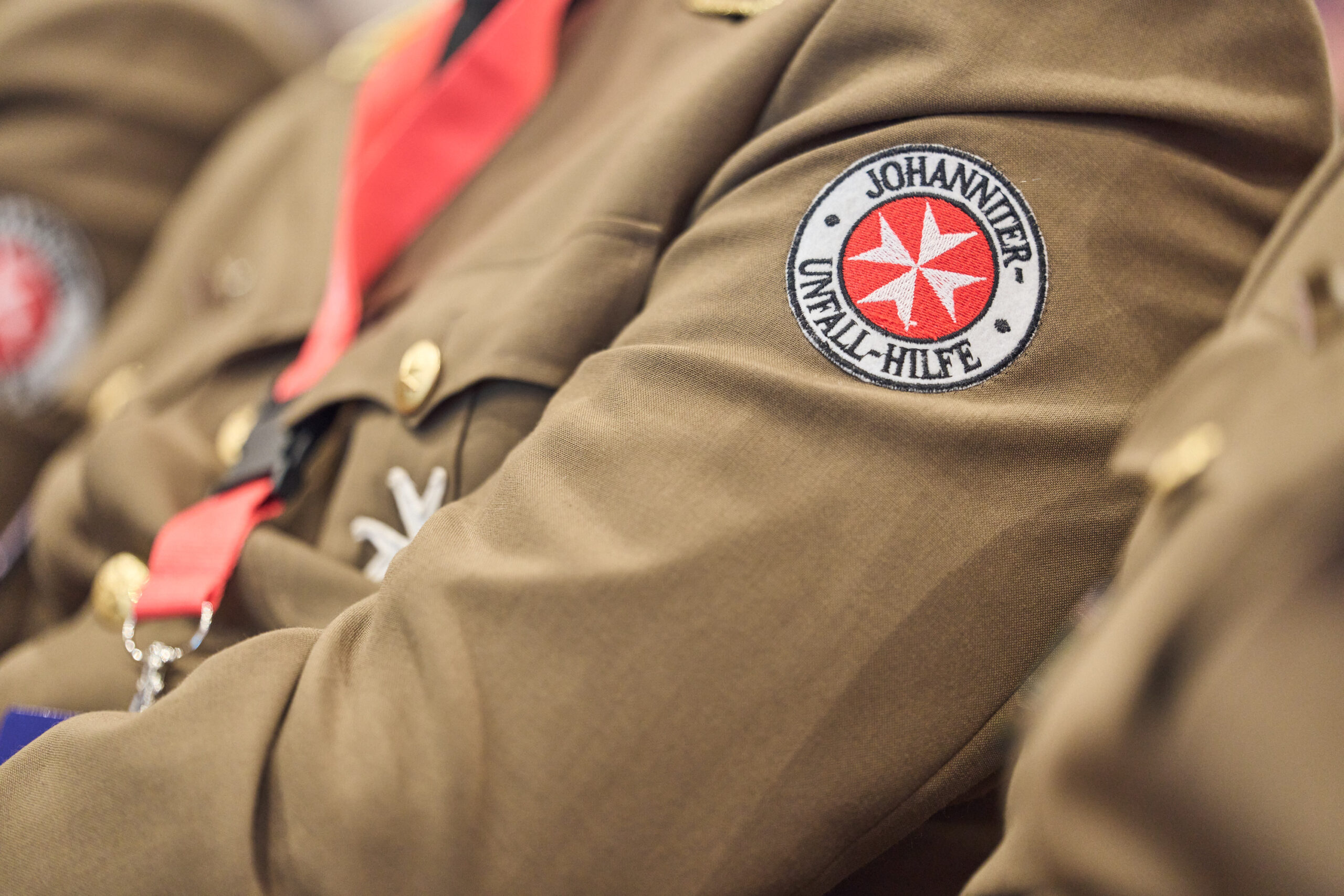 Uniform der Johanniter-Unfall-Hilfe