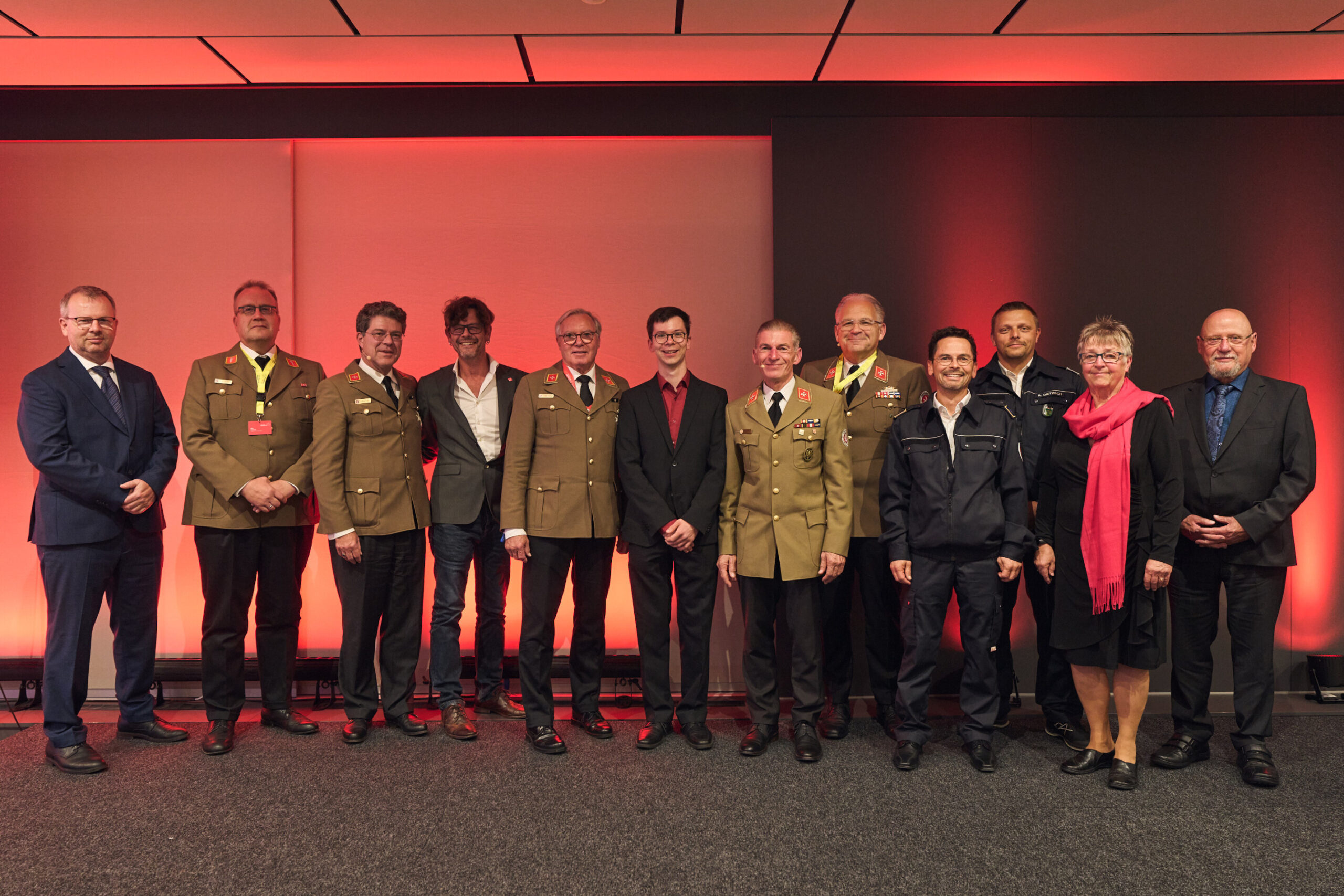 Gruppenfoto im Rahmen der Festveranstaltung